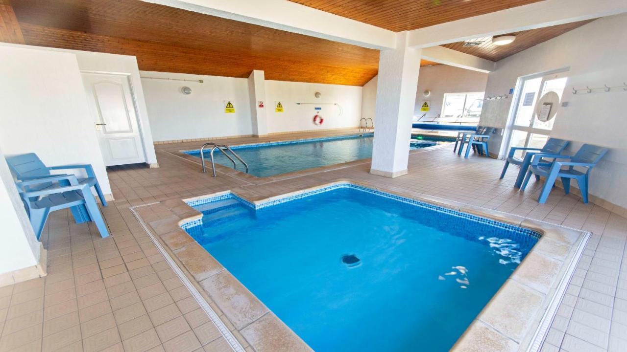 Clifton Court Apt 16 With Indoor Heated Pool & Sea Views Croyde Exteriér fotografie
